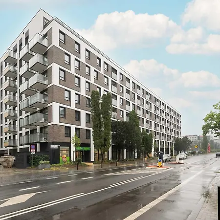 Stylish For 6 With Balcony Near The Main Square By Renters Apartmán