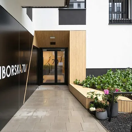 Stylish For 6 With Balcony Near The Main Square By Renters Apartmán Vratislav