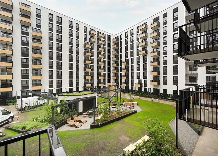 Stylish For 6 With Balcony Near The Main Square By Renters * Vratislav