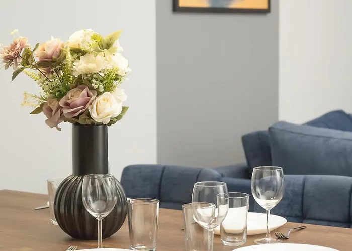 Apartmán Stylish For 6 With Balcony Near The Main Square By Renters