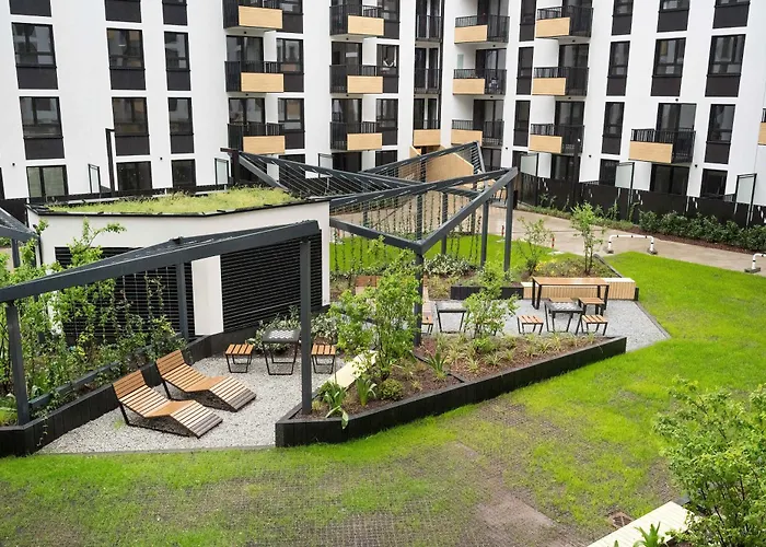 Stylish For 6 With Balcony Near The Main Square By Renters Apartmán *