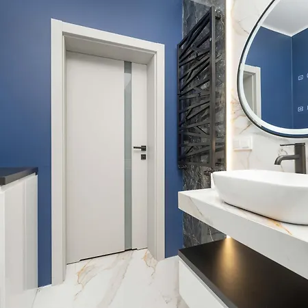 Stylish For 6 With Balcony Near The Main Square By Renters * 브로츠와프