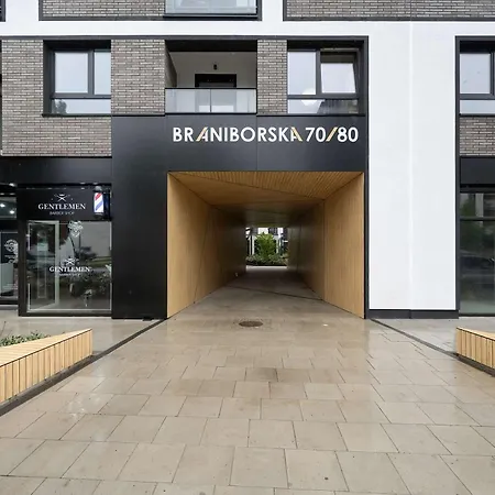 Stylish For 6 With Balcony Near The Main Square By Renters * 브로츠와프