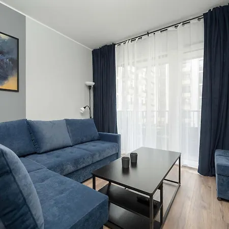 Apartment Stylish For 6 With Balcony Near The Main Square By Renters Wroclaw