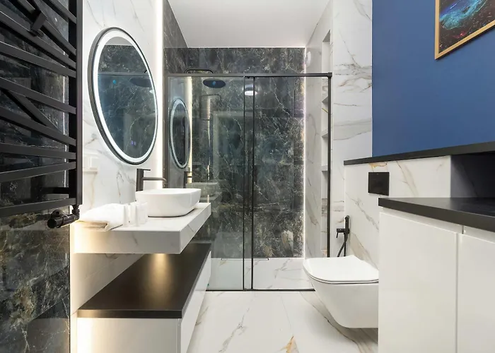 Stylish For 6 With Balcony Near The Main Square By Renters ヴロツワフ