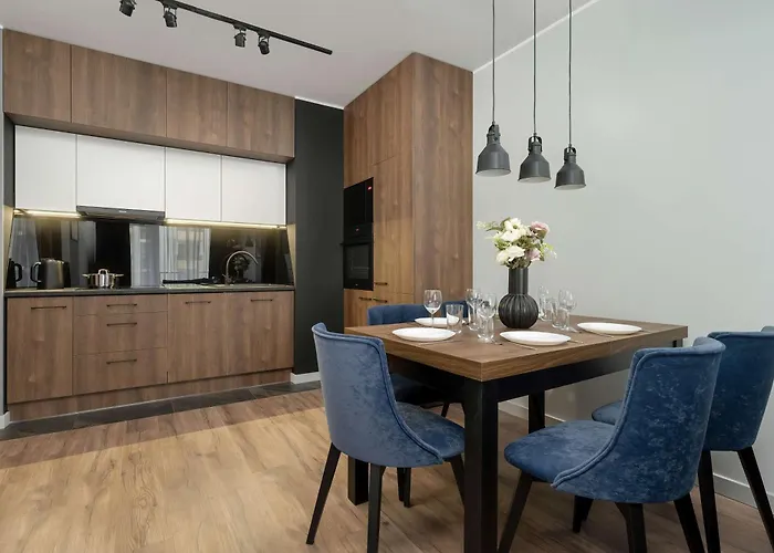 アパート Stylish For 6 With Balcony Near The Main Square By Renters *